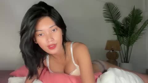 sashi_kaye online show from June 11, 3:48 am