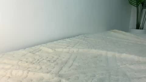 sashi_kaye online show from July 7, 7:23 am