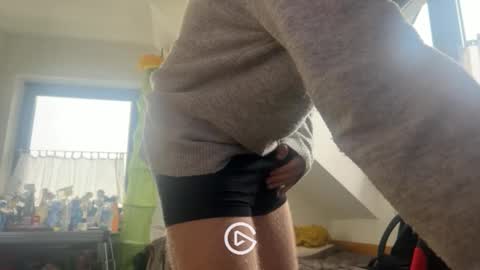 sason97xx online show from February 17, 9:39 am