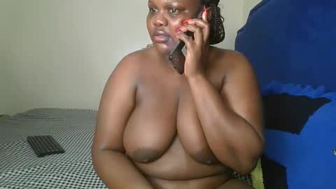 sassie_bee online show from September 14, 12:48 pm