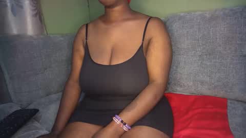 Snapshot of sassy100936 chatting on March 25, 4:24 pm Spicyd online show from March 25, 4:24 pm