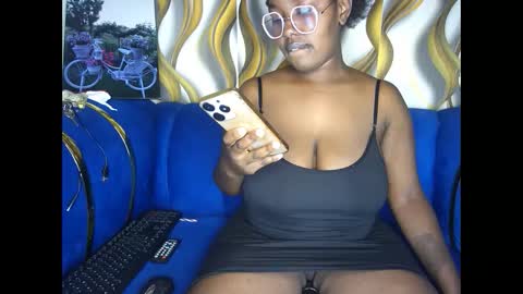 Snapshot of sassy100936 chatting on April 2, 8:28 pm Spicyd online show from April 2, 8:28 pm