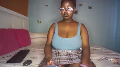 Snapshot of sassy100936 chatting on May 10, 6:40 am Spicyd online show from May 10, 6:40 am