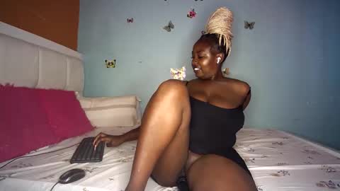 Snapshot of sassy100936 chatting on June 5, 4:30 am Spicyd online show from June 5, 4:30 am