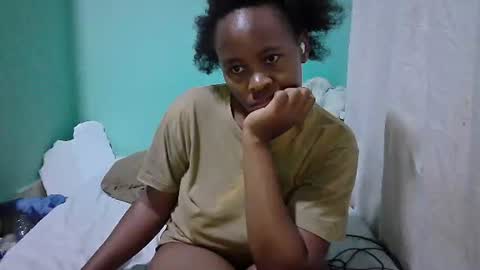 sassy_bella online show from February 1, 12:40 am