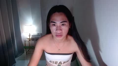 Snapshot of sassy_gelay chatting on September 22, 12:01 am Gelay online show from September 22, 12:01 am