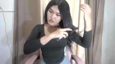 sassy_jenny8 online show from February 26, 5:01 pm