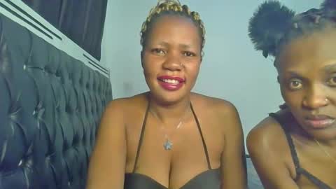 Snapshot of sassy_queen9 chatting on October 27, 5:39 pm sassy_queen9 online show from October 27, 5:39 pm