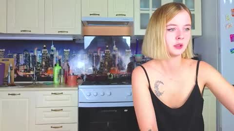 Snapshot of sassy_seasons chatting on September 29, 11:48 am sassy_seasons online show from September 29, 11:48 am