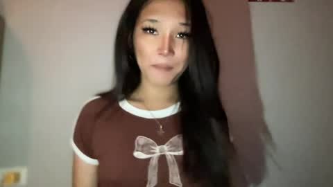 Snapshot of sassy_yourgirlxxxx chatting on April 1, 12:00 am Sassygirl online show from April 1, 12:00 am