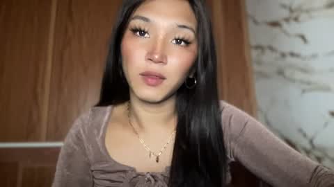 Snapshot of sassy_yourgirlxxxx chatting on June 14, 2:24 am Sassygirl online show from June 14, 2:24 am