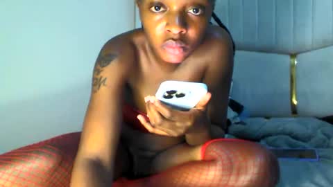 Snapshot of sassylilmama chatting on July 2, 5:30 pm sassylilmama online show from July 2, 5:30 pm