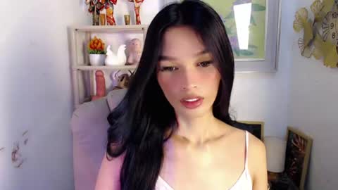Snapshot of sassynrich chatting on June 21, 10:18 am sassynrich online show from June 21, 10:18 am