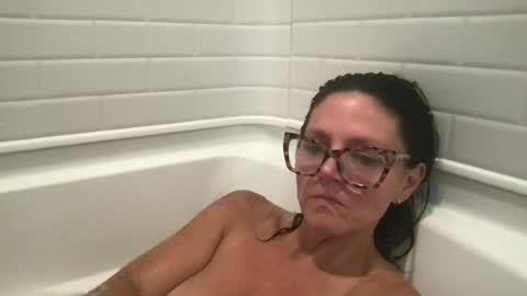sassynsweetmilf online show from July 4, 4:46 pm