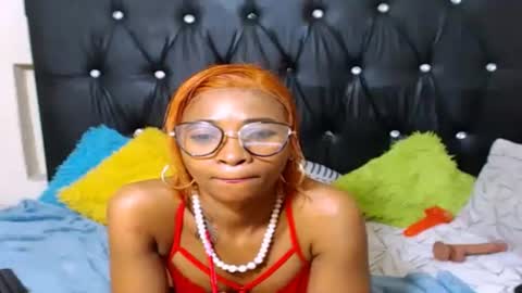 sasyylissaa online show from April 16, 9:39 pm