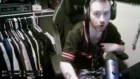 Snapshot of satanicpanic123 chatting on March 20, 4:50 am satanicpanic123 online show from March 20, 4:50 am