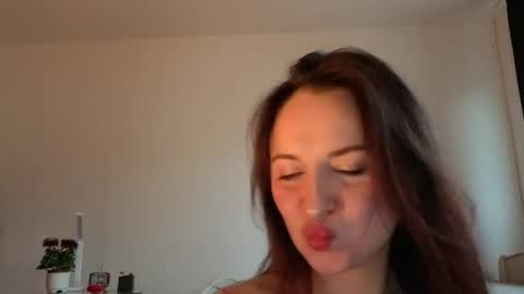 Lori online show from May 20, 6:14 pm