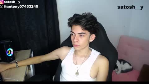 satosh_y online show from January 23, 9:29 pm