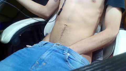 Snapshot of saturno_97 chatting on October 5, 7:01 pm saturno_97 online show from October 5, 7:01 pm
