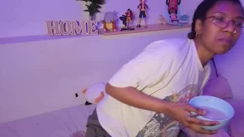 Snapshot of saturno_vibes chatting on February 25, 8:46 am saturno_vibes online show from February 25, 8:46 am