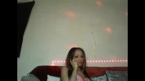 Snapshot of saucy_shanice chatting on January 26, 12:48 am Shaniiice online show from January 26, 12:48 am