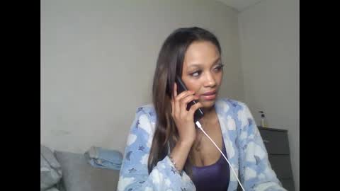 Snapshot of saucy_shanice chatting on January 27, 1:26 am Shaniiice online show from January 27, 1:26 am