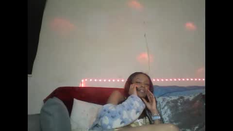 Snapshot of saucy_shanice chatting on February 9, 12:06 am Shaniiice online show from February 9, 12:06 am