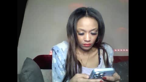 Snapshot of saucy_shanice chatting on February 27, 1:48 am Shaniiice online show from February 27, 1:48 am