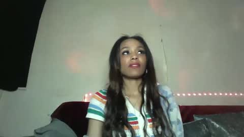 Snapshot of saucy_shanice chatting on March 9, 1:46 am Shaniiice online show from March 9, 1:46 am