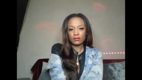 Snapshot of saucy_shanice chatting on March 12, 7:28 pm Shaniiice online show from March 12, 7:28 pm