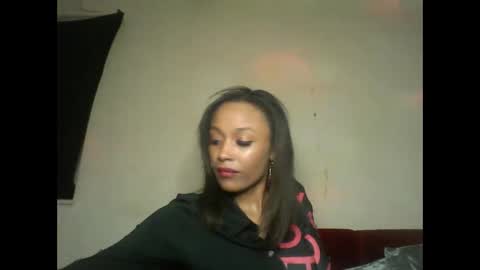 Snapshot of saucy_shanice chatting on September 16, 11:06 pm Shaniiice online show from September 16, 11:06 pm