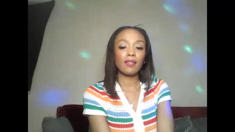 Snapshot of saucy_shanice chatting on September 27, 8:36 pm Shaniiice online show from September 27, 8:36 pm