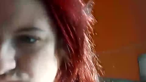 Snapshot of saucybear666 chatting on February 4, 9:52 pm SnowBunny online show from February 4, 9:52 pm
