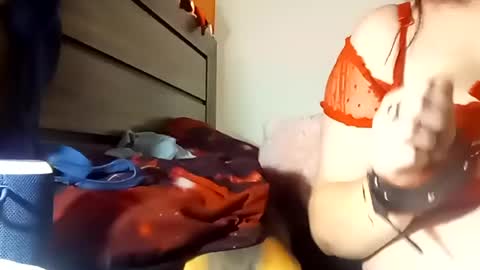SnowBunny online show from August 8, 7:43 am
