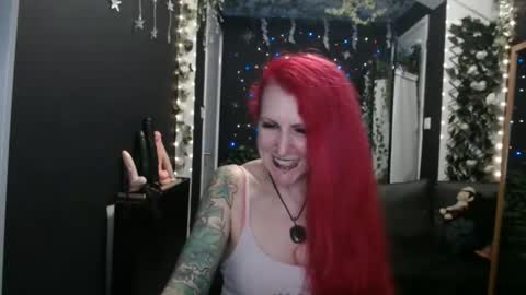 SaucySky online show from February 3, 10:00 pm