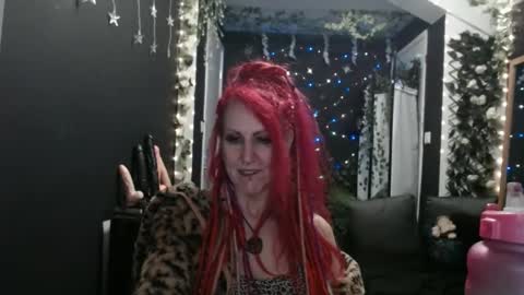 SaucySky online show from February 8, 3:30 am