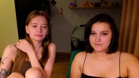Snapshot of sav_anna chatting on September 14, 9:58 pm LUNA and ANNA online show from September 14, 9:58 pm