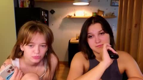 Snapshot of sav_anna chatting on September 18, 1:46 pm LUNA and ANNA online show from September 18, 1:46 pm