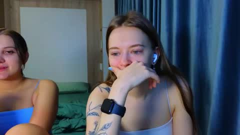 Snapshot of sav_anna chatting on December 14, 5:29 pm LUNA and ANNA online show from December 14, 5:29 pm