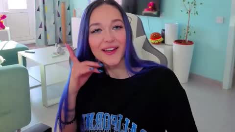 Ariel online show from February 4, 4:40 am