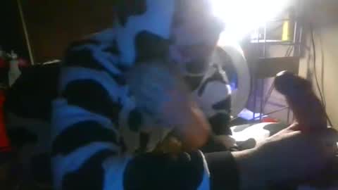 Snapshot of savagebarbie01 chatting on October 29, 10:17 am savagebarbie01 online show from October 29, 10:17 am