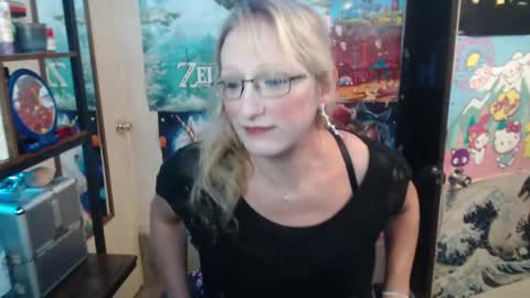 Savanah online show from September 9, 3:55 pm