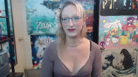 Savanah online show from September 24, 3:15 pm