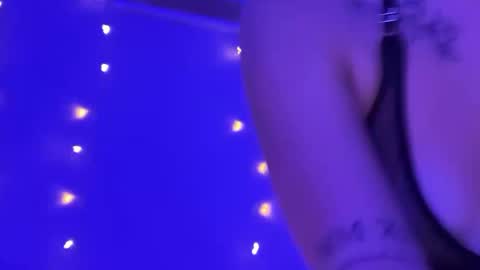 Snapshot of savannaellis chatting on September 15, 1:27 am Savanna Ellis online show from September 15, 1:27 am