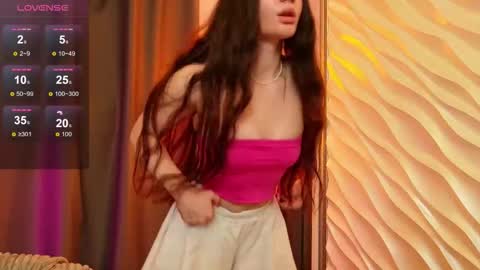 Snapshot of savannah_h chatting on March 23, 10:41 am savannah_h online show from March 23, 10:41 am