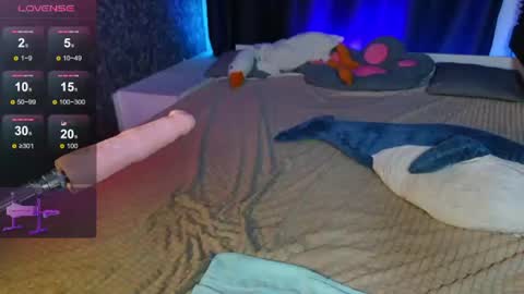 savannah_h online show from June 11, 2:53 am