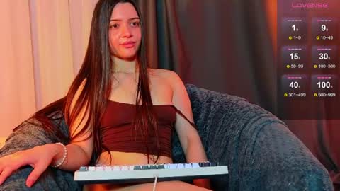 savannah_h online show from July 3, 8:48 pm