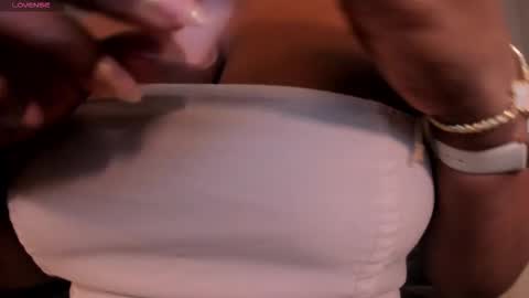 S a v a n n a h  online show from October 8, 12:25 pm