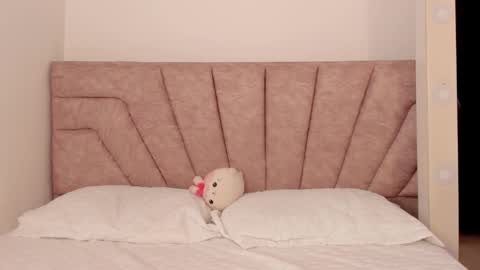 Snapshot of savannahwildee chatting on November 3, 12:17 pm Savannahwildee online show from November 3, 12:17 pm