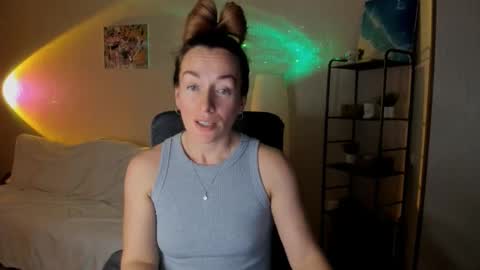 save the qween online show from November 4, 12:48 pm